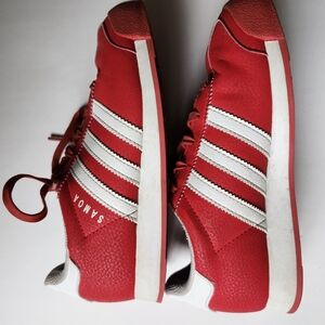 Kids Red Samoa Adidas Size 2